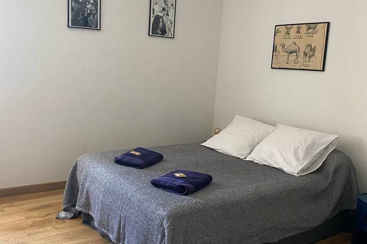 Maison de campagne pour 16 personnes, avec jardin à Saint-Étienne-du-Grès - 4