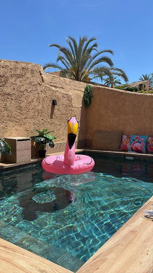 Casa de vacaciones para 6 personas, con piscina además de vistas y jardín, Se admiten mascotas en Benidorm
