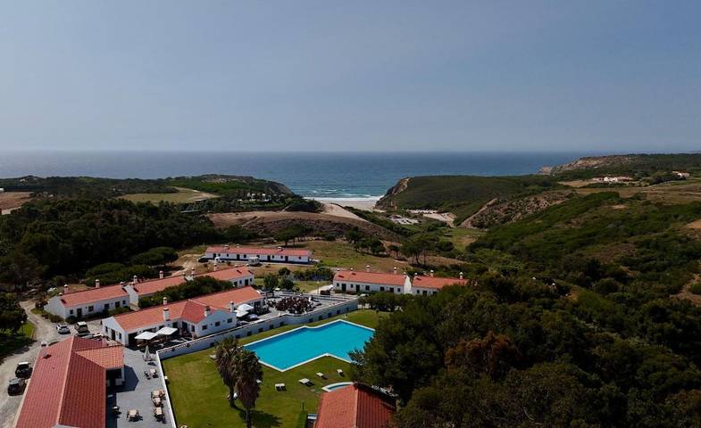 Glamping para 5 pessoas, com Varanda e Jacuzzi e ainda Terraço and Jardim na Costa Vicentina