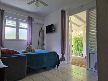 Gîte pour 2 personnes, avec jardin et piscine à Saint-Claude (Guadeloupe)