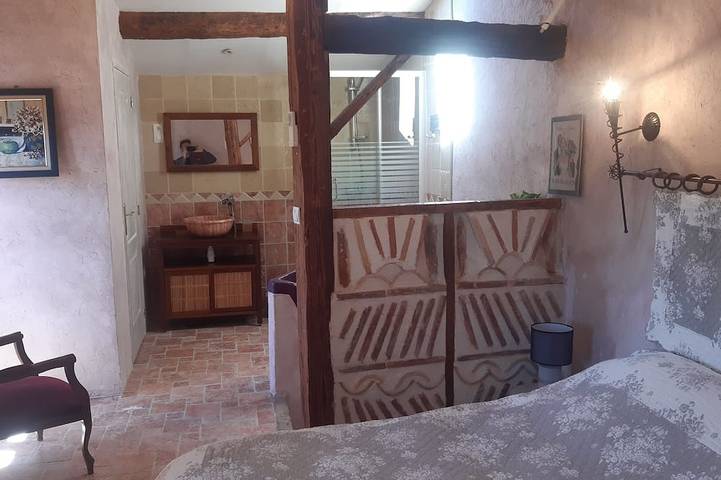 Location de vacances pour 3 personnes, avec terrasse, animaux acceptés à Saint-Chinian - 2