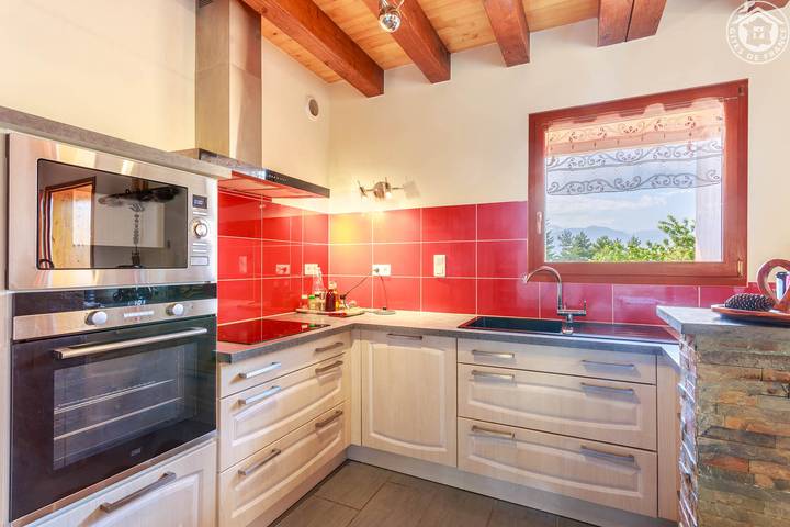 Gîte pour 6 personnes, avec terrasse et balcon/terrasse à Saint-Pierre-d'Albigny - 4