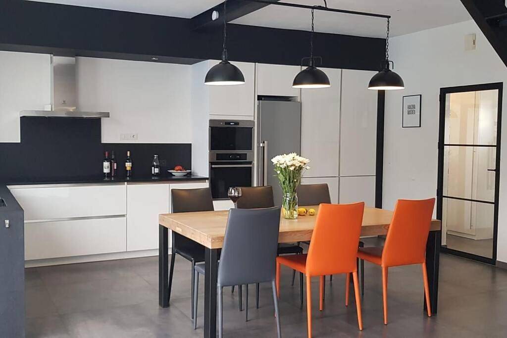 Three-Bedroom House in Marquixanes, Région de Prades