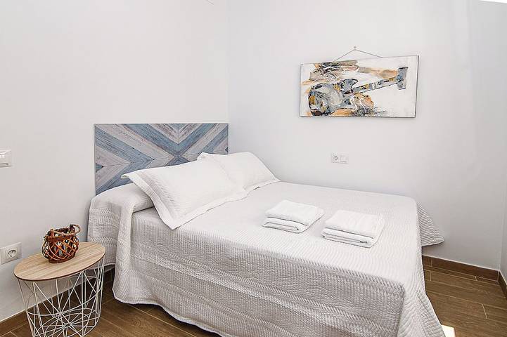 Ganze Wohnung, Apartment für 6 mit Pool, Wlan und Ac in Rota in Rota, Costa de la Luz