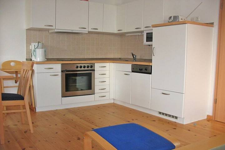 Hausboot für 5 Personen, mit Balkon in Barth - 4