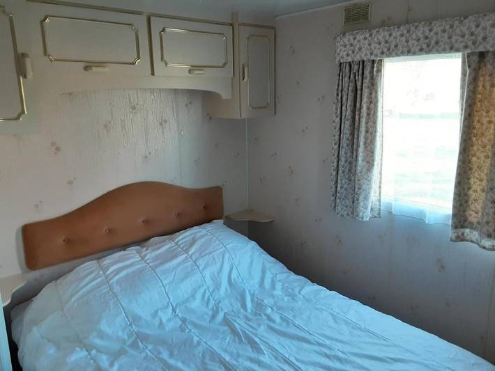 Location de vacances pour 3 personnes, avec terrasse ainsi que vue et jardin à Ernée - 3