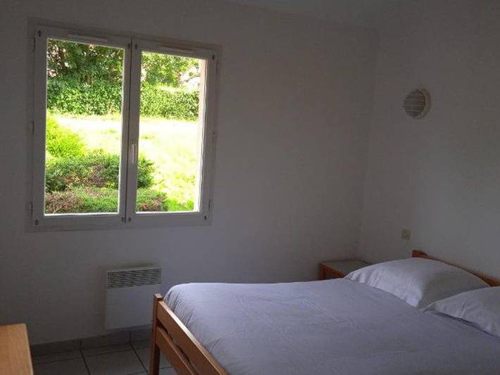 Location de vacances pour 6 personnes, avec terrasse et piscine, animaux acceptés à Prailles - 4