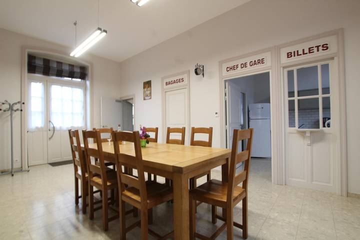 Gîte pour 8 personnes, avec Terrasse et Jardin dans la Manche - 4