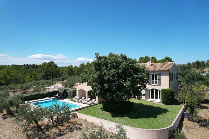 Villa pour 12 personnes, avec jardin et piscine - 1