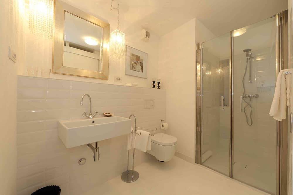 Appartement entier, Barbara elegant apt, with lift airco Bellagio - Como Lake in Bellagio, Région de Bellagio