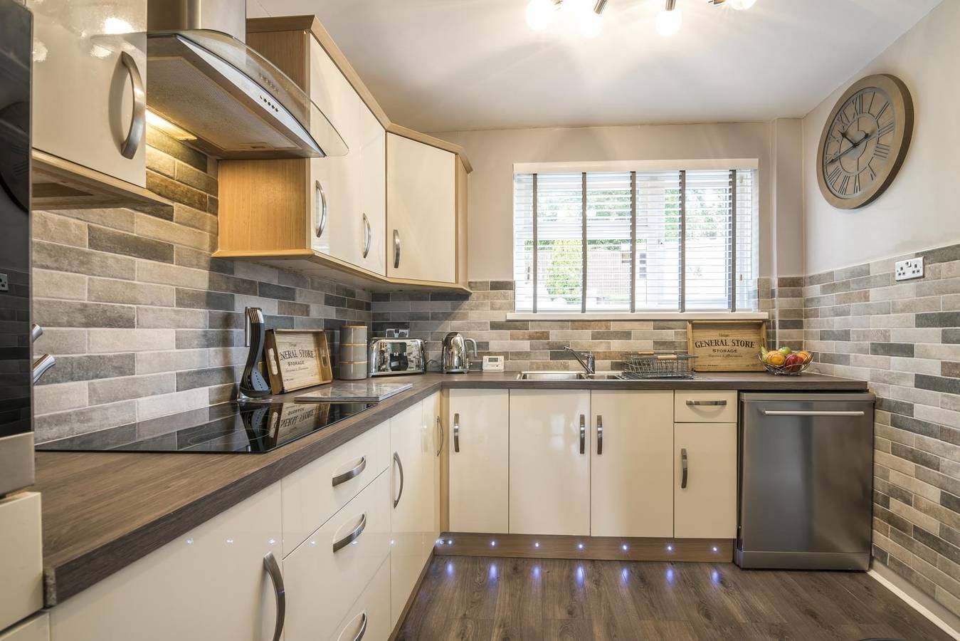 Mayfield House - 4 Bedroom House - Tenby in Tenby, Pembrokeshire