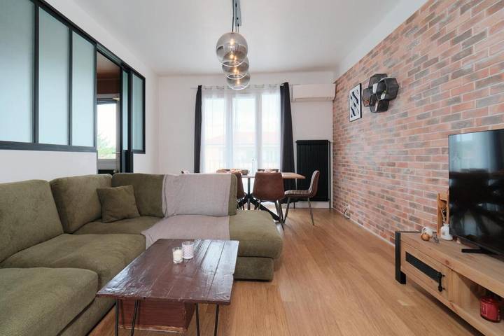Gîte pour 6 personnes, avec Balcon et Terrasse à Saint-Bonnet-de-Mure