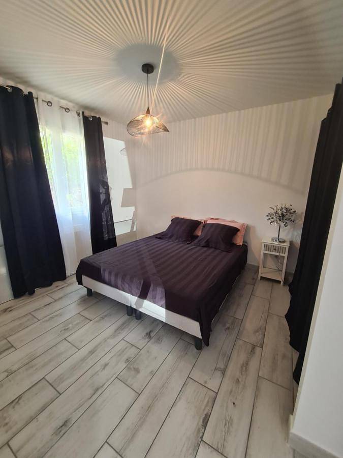 Location de vacances pour 6 personnes, avec Terrasse et Jardin à Veyras - 4