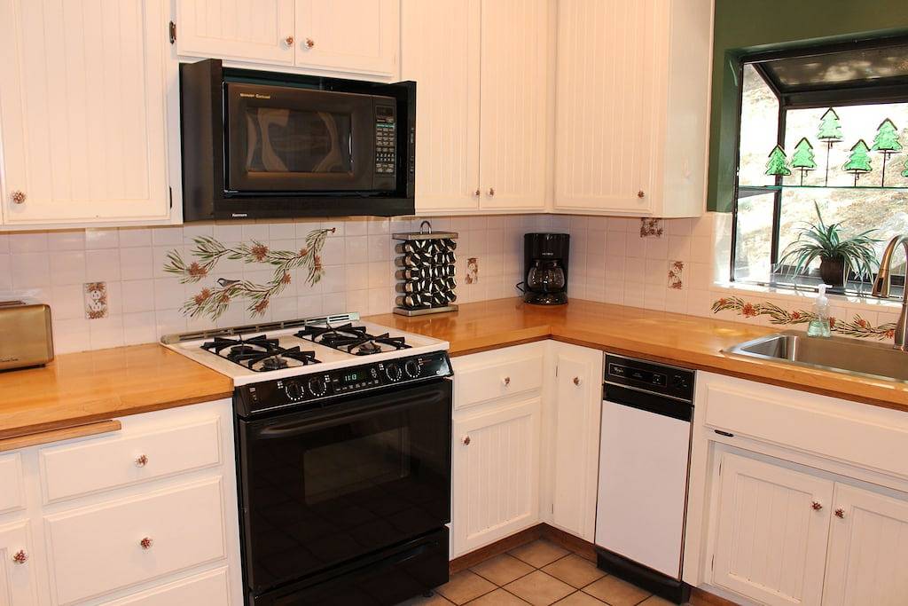 Vacation House for 8 Guests in Lake Arrowhead, San Bernardino County