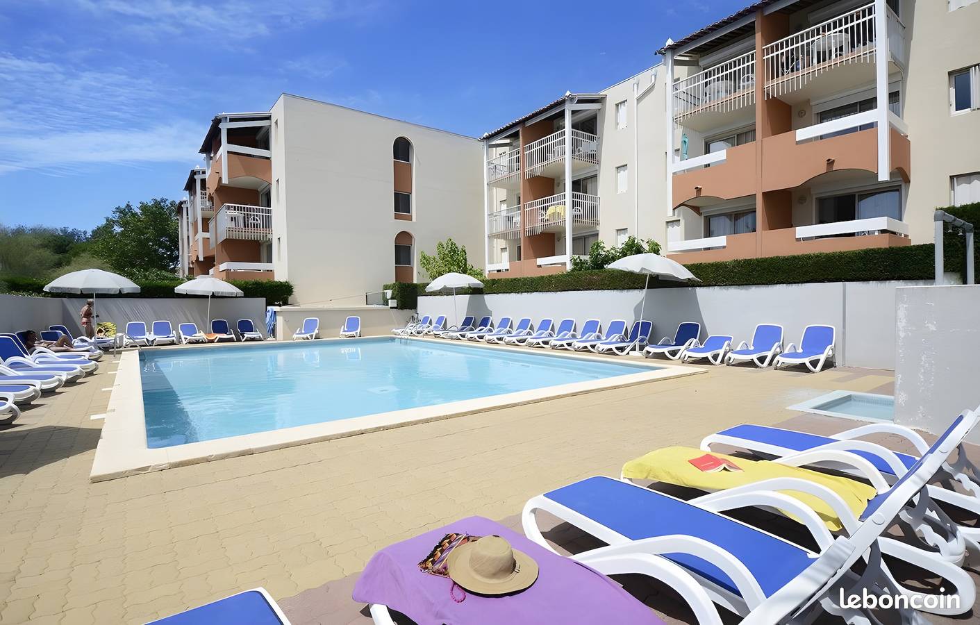 Apartamento entero, Apartamento «Cap d’Agde - Primavera - 1» con piscina compartida, terraza privada y aire acondicionado in Cap d'Agde, Agde