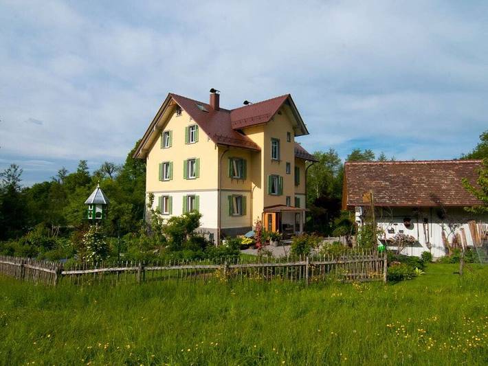 Ferienhaus für 3 Personen, mit Terrasse und Garten in Lindau