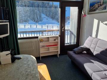 Gîte pour 4 personnes, avec balcon à Magland