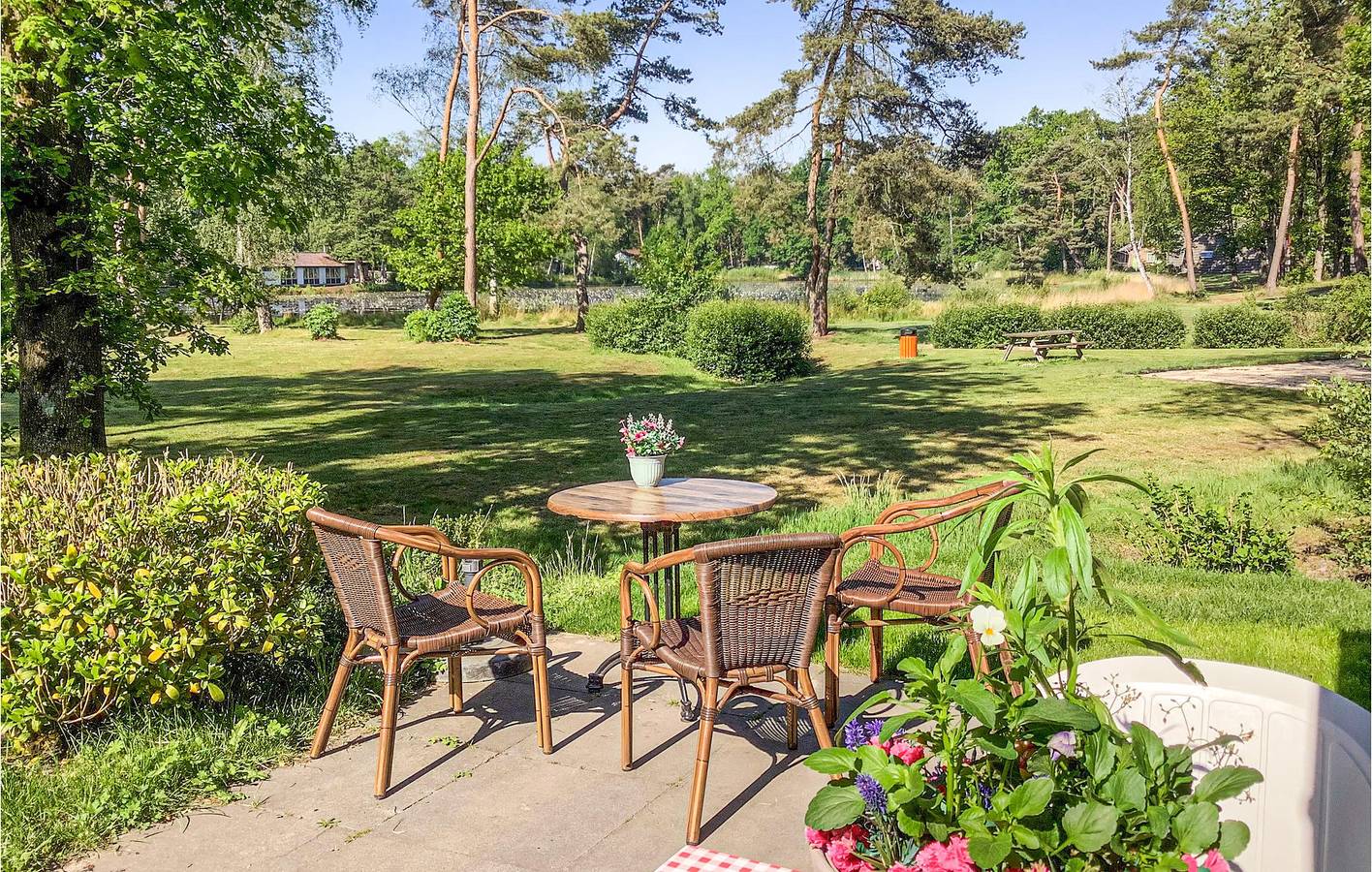 Holiday home for 3 people with terrace in Stramproy, Limburg (Netherlands)