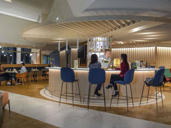 Hôtel pour 4 personnes, avec Jacuzzi et Terrasse ainsi que Jardin et Sauna