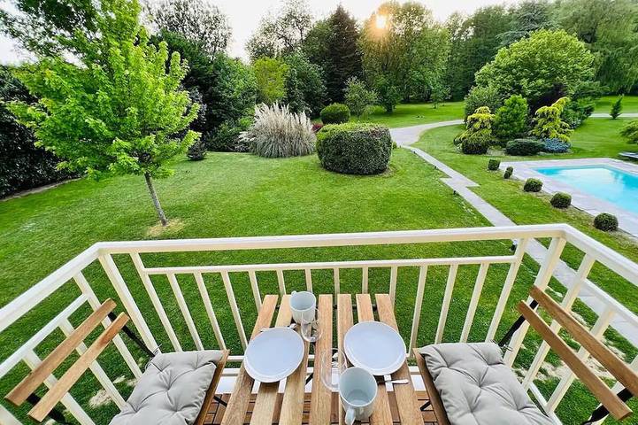Gîte pour 4 personnes, avec piscine et balcon à Ormoy-la-Rivière