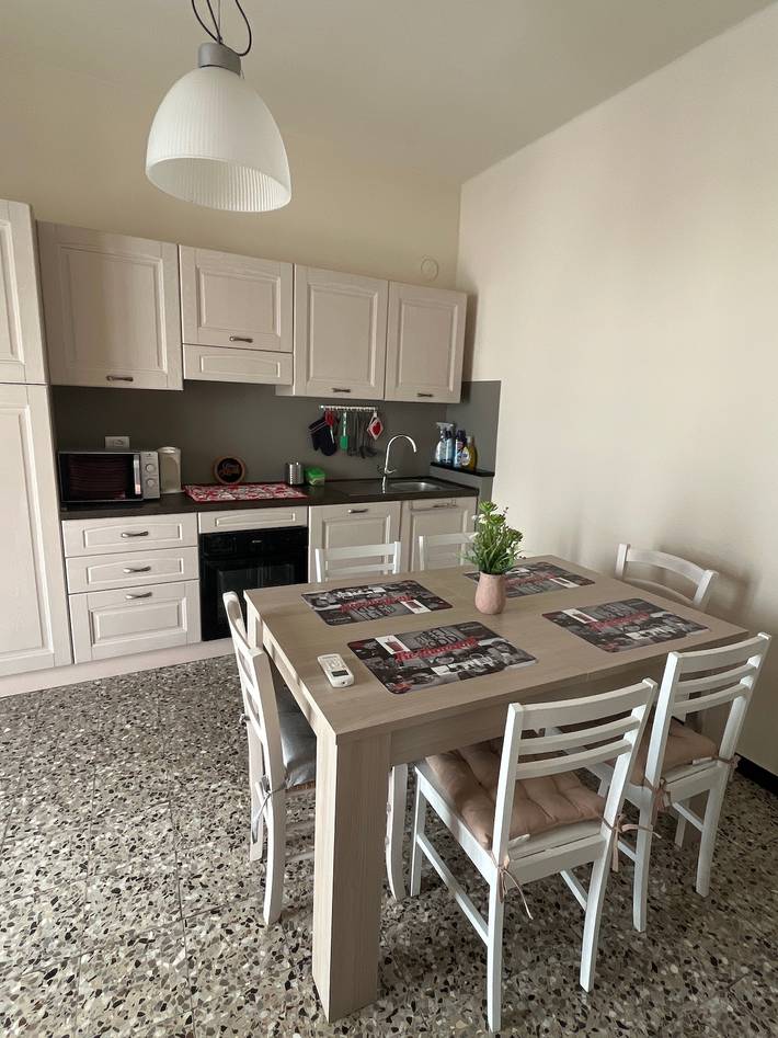 Appartamento intero, Appartamento 'Dallo zio Bruno' vicino Gavi e Outlet Serravalle in Parodi Ligure, Provincia d'Alessandria