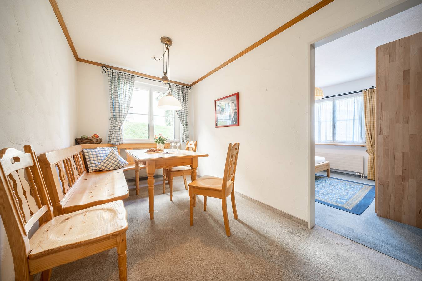 Ganze Wohnung, 8001 Gemütliche 2,5-Zimmer-Wohnung mit wunderschönem Ausblick Richtung Scuol in Vulpera, Tarasp