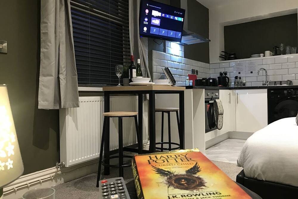 Apartamento entero, Apartamento-Confortable-Baño privado con ducha-Vista a la Calle in Wigan, Gran Mánchester