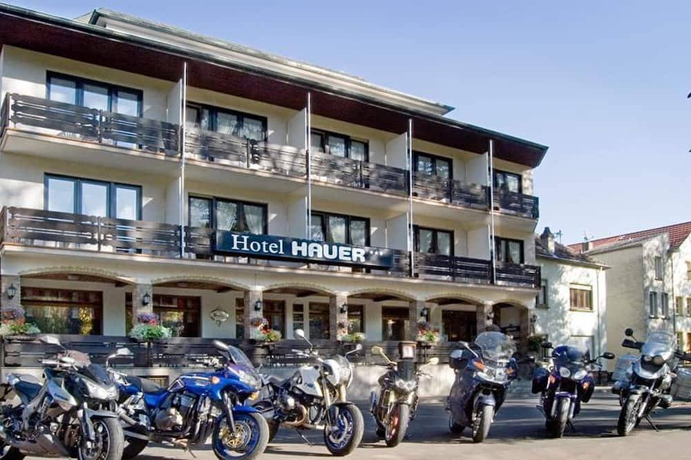 Barriere freies Doppelzimmer Dusche/Wc - Hotel Hauer in Bollendorf, Eifelkreis Bitburg-Prüm