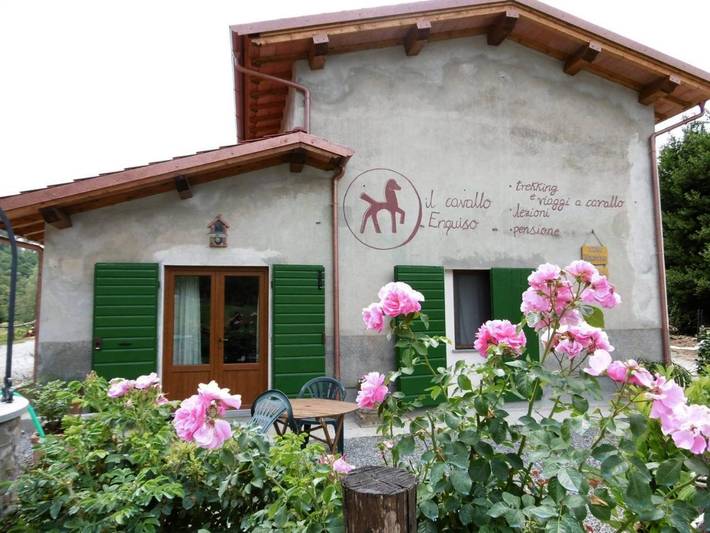 Location de vacances pour 4 personnes, avec vue et jardin, animaux acceptés à Pieve Fosciana - 2
