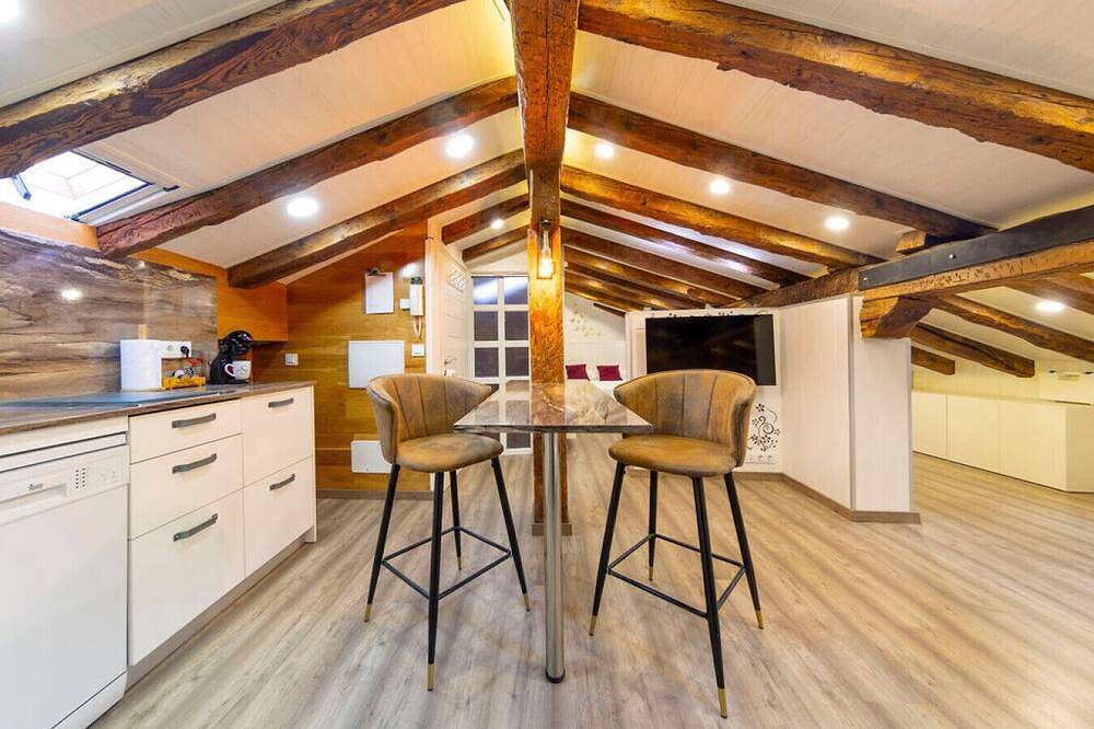 Entire apartment, Cozy Attic in the City Center of Soria in Soria, Soria Province