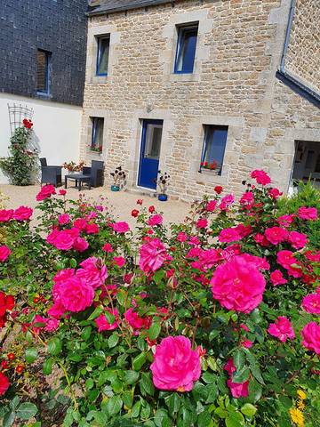 Chambre d’hôte pour 3 personnes, avec jardin à Cléder