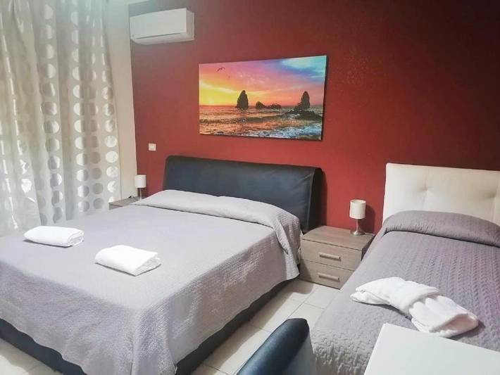 Chambre d’hôte pour 2 personnes, avec terrasse à Aci Castello - 2
