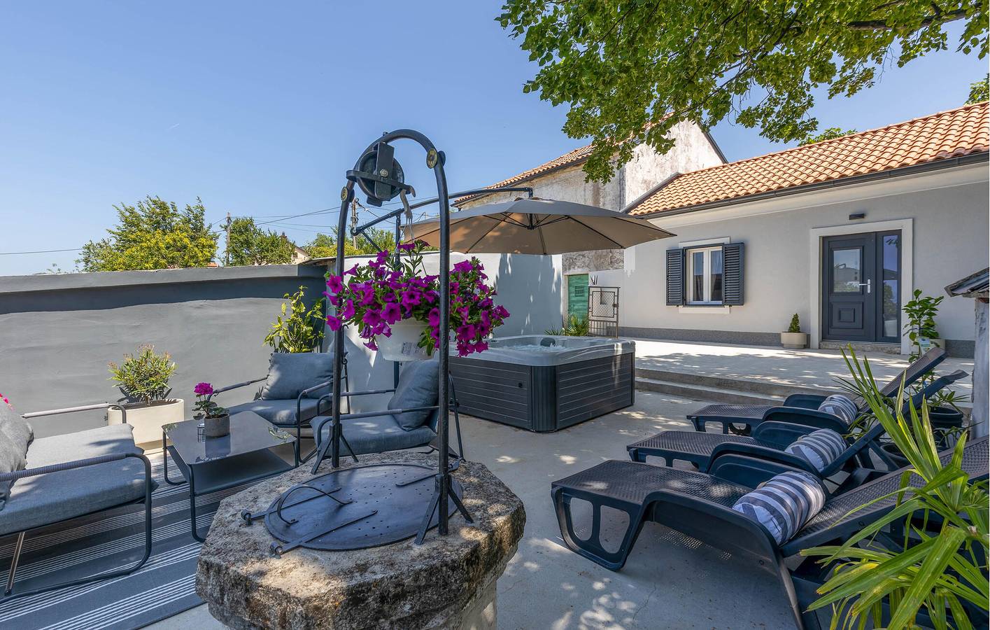 Apartment mit Meerblick, Terrasse, WLAN und Parkplatz in der Nähe von Bakar in Kraljevica, Primorje-Gorski Kotar