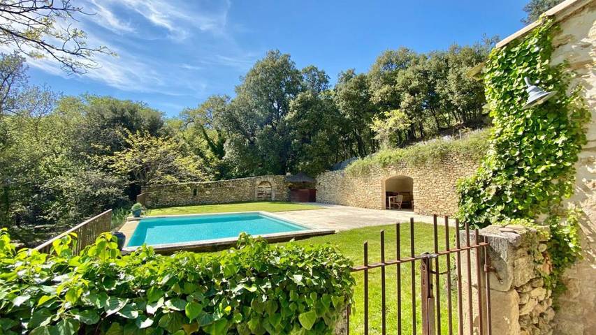 Appart’hôtel pour 6 personnes, avec vue ainsi que jardin et piscine