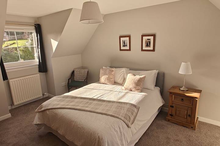 Luxus-Cottage-Bergblick-Eigenes Badezimmer-Ben Lomond Cottage in Loch Lomond, Argyll & Bute