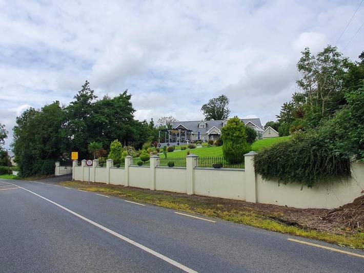 Holiday letting for 3 people, with Terrace and Garden as well as Lake view and View in Mullingar