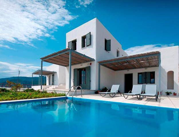 Villa per 5 persone, con piscina e panorama nonché giardino ad Eubea