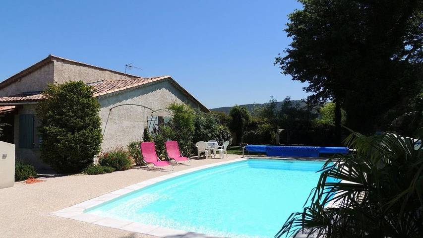 Holiday rental for 8 people, with pool and garden in Vaison-la-Romaine