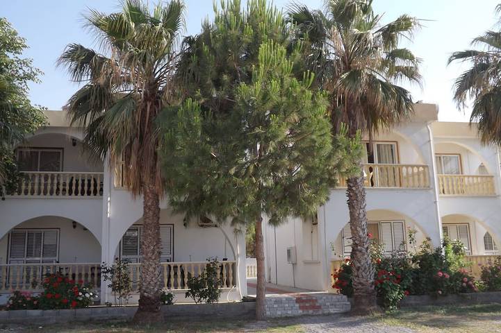 Bungalow für 2 Personen, mit Garten und Balkon auf Zypern