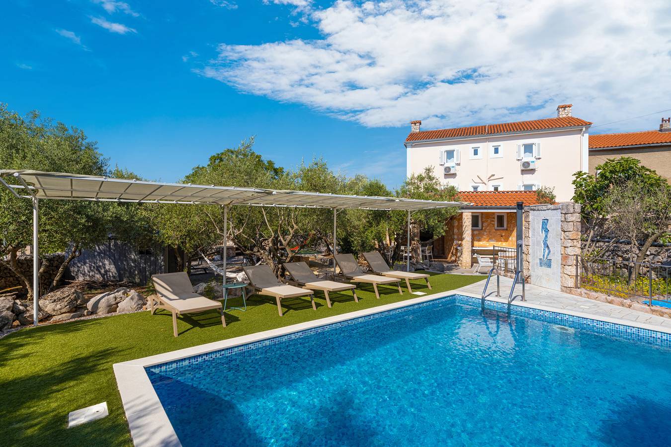 Villa Ljuba Vi with heated pool in Županje, Polje