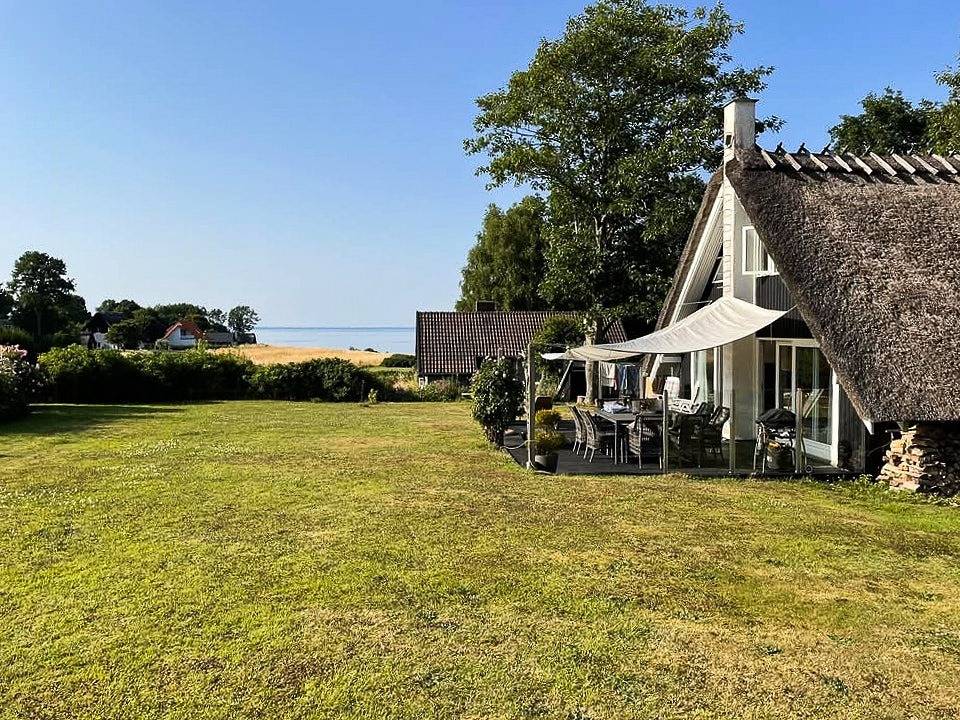 Charmantes Haus mit Meerblick über die Bucht von Båring in Kleiner Belt