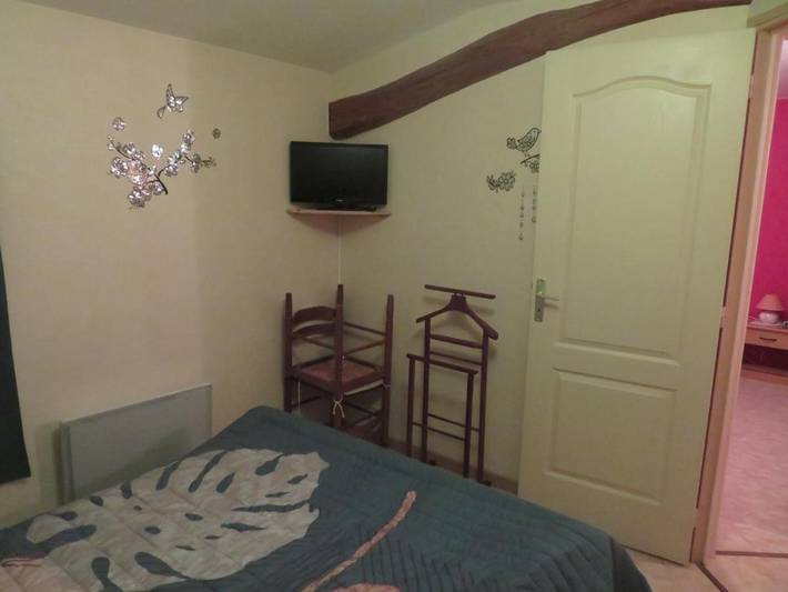 Location de vacances pour 9 personnes, avec terrasse à Saint-Germain-de-Marencennes - 4