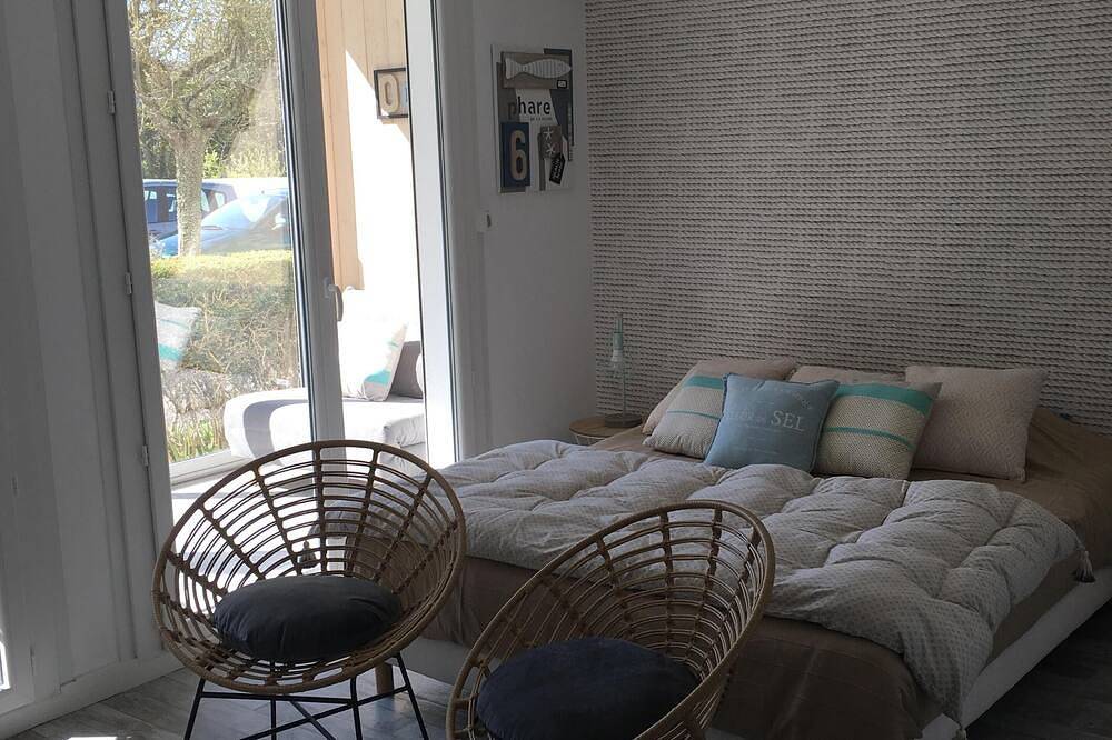 Appartement entier, Joli Studio refait à neuf à 50 m de la mer dans résidence privée in Roscoff, Ceinture Dorée