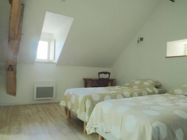 Location de vacances pour 4 personnes, avec jardin et vue à Saint-Rémy-la-Varenne - 3