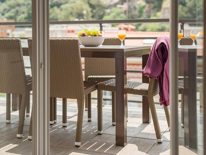 Camping pour 6 personnes, avec balcon, animaux acceptés dans les Alpes maritimes - 4