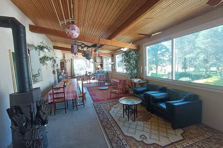 Gîte pour 15 personnes, avec jacuzzi et jardin à Lussac-les-Châteaux - 4