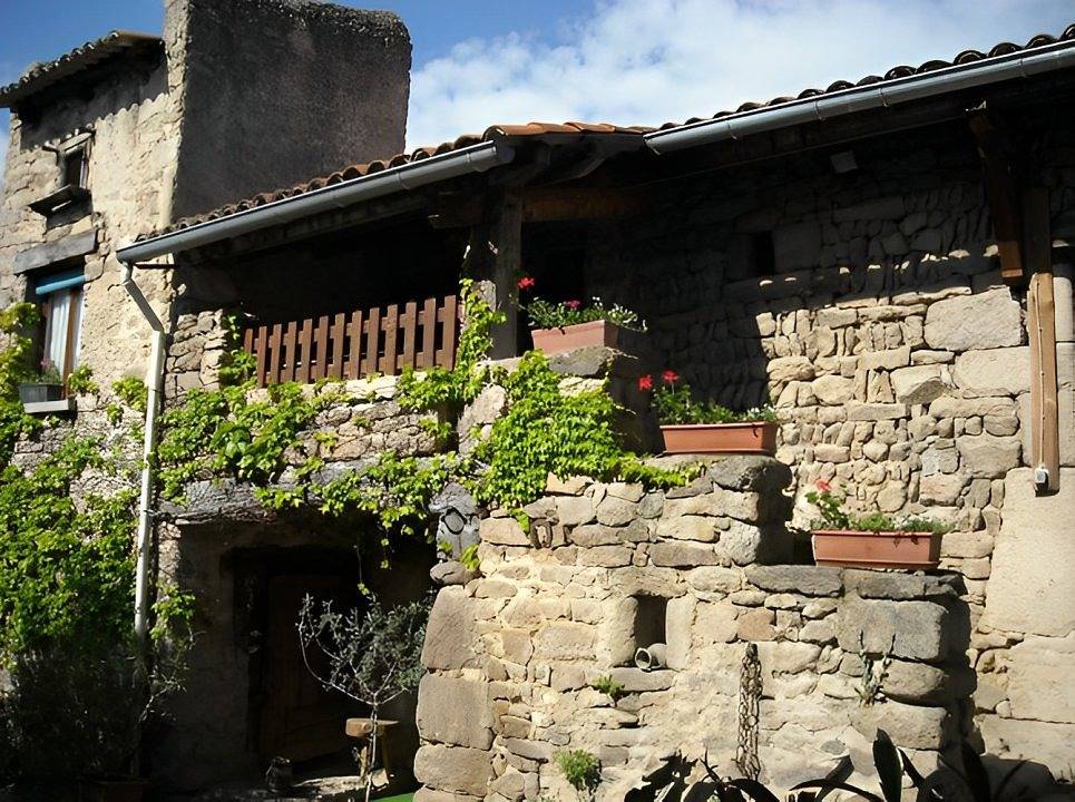 Le Pigeonnier de Cessieux - Chambre du pigeonnier in Chambles, Montbrison