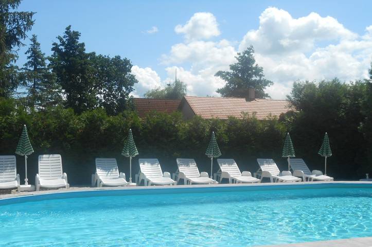 Ferienwohnung für 5 Personen, mit Balkon und Terrasse sowie Garten in Balatonmariafürdö - 2