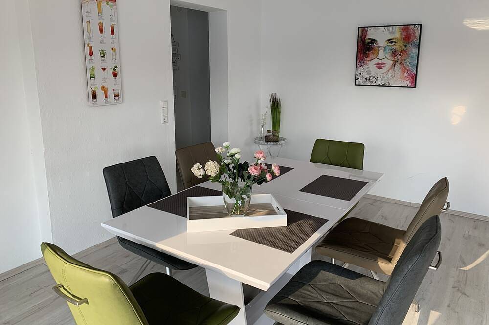 Ganze Wohnung, Große, helle & neu eingerichtete Wohnung mit ca. 135 qm in Mutlangen, Schwäbischer Wald