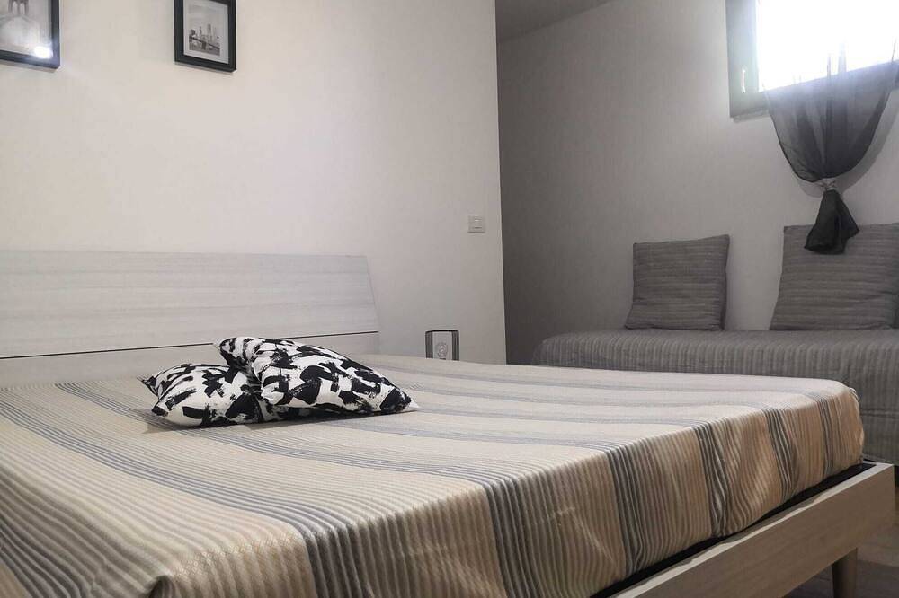 Villa in Sardinia 5 minutes from the beach in Porto Torres, Sassari Province